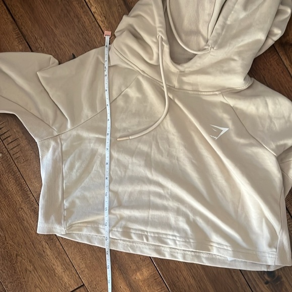 GYMSHARK Cream Training Cropped Hoodie Size XS - Picture 7 of 8
